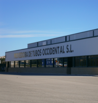 Vista frontal almacén Protubsa en Sant Jaume dels Domenys